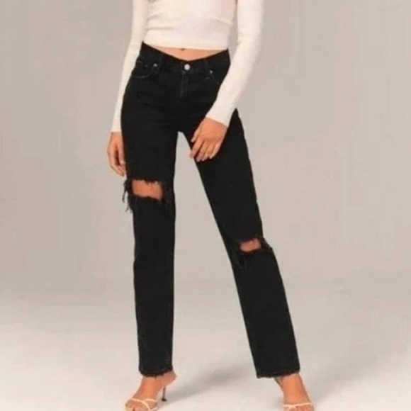Abercrombie & Fitch 90’s Straight Low Rise Jean - Picture 1 of 12